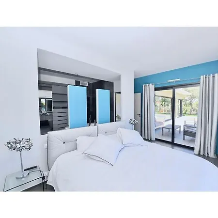 Villa & Comfortable *
